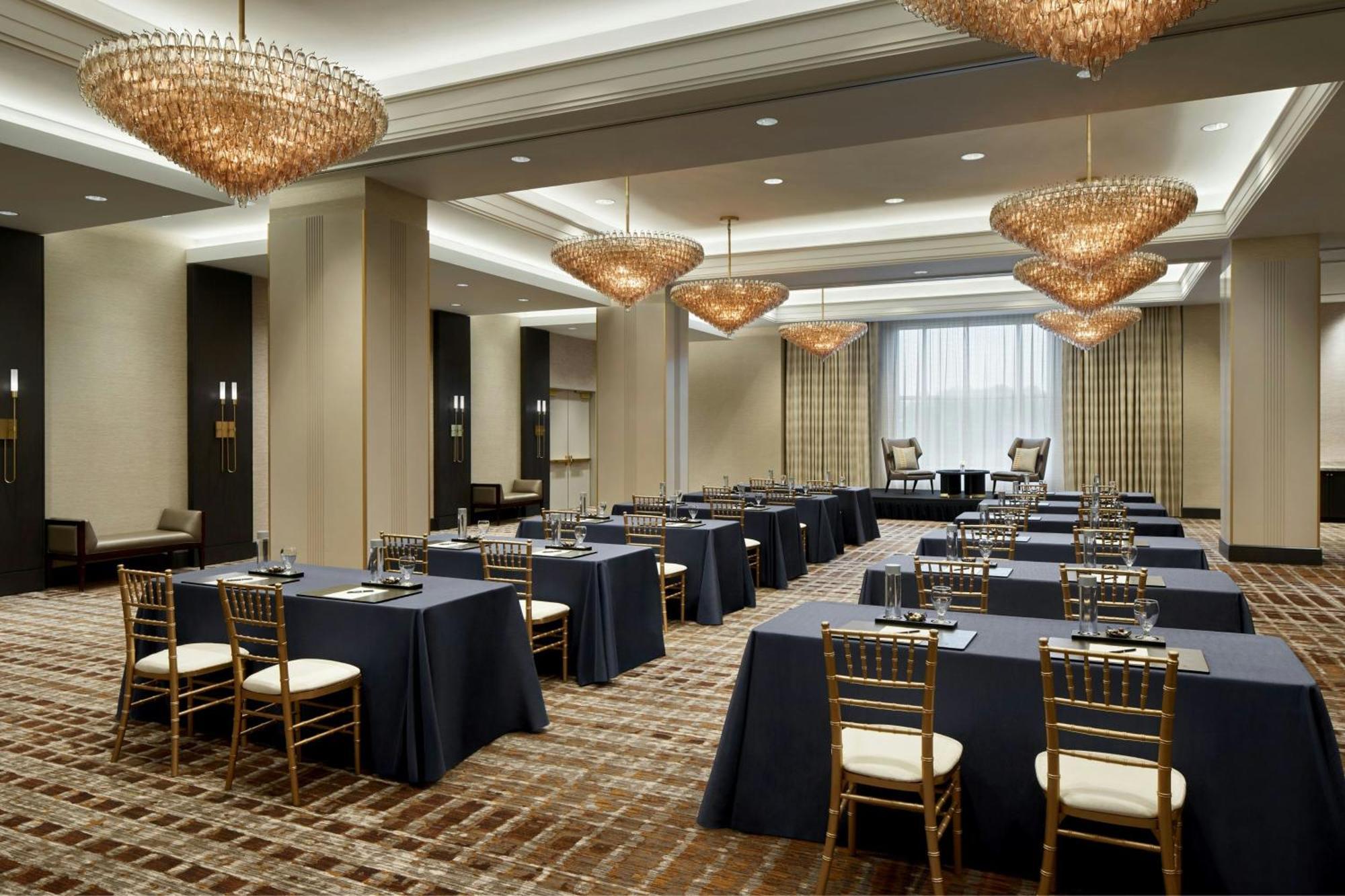 The Ritz-Carlton, Tysons Corner Hotel Kültér fotó